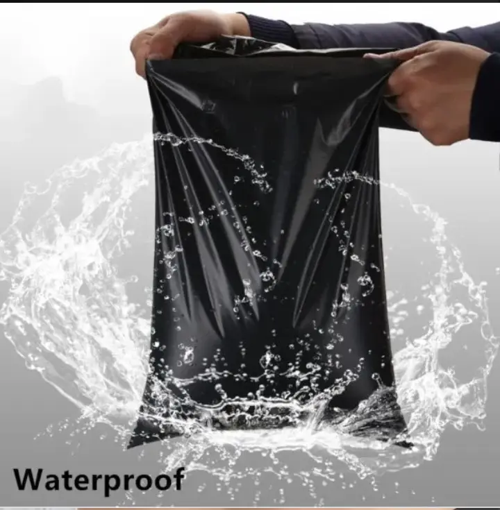 black-courier-flyer-bags-6-600x600